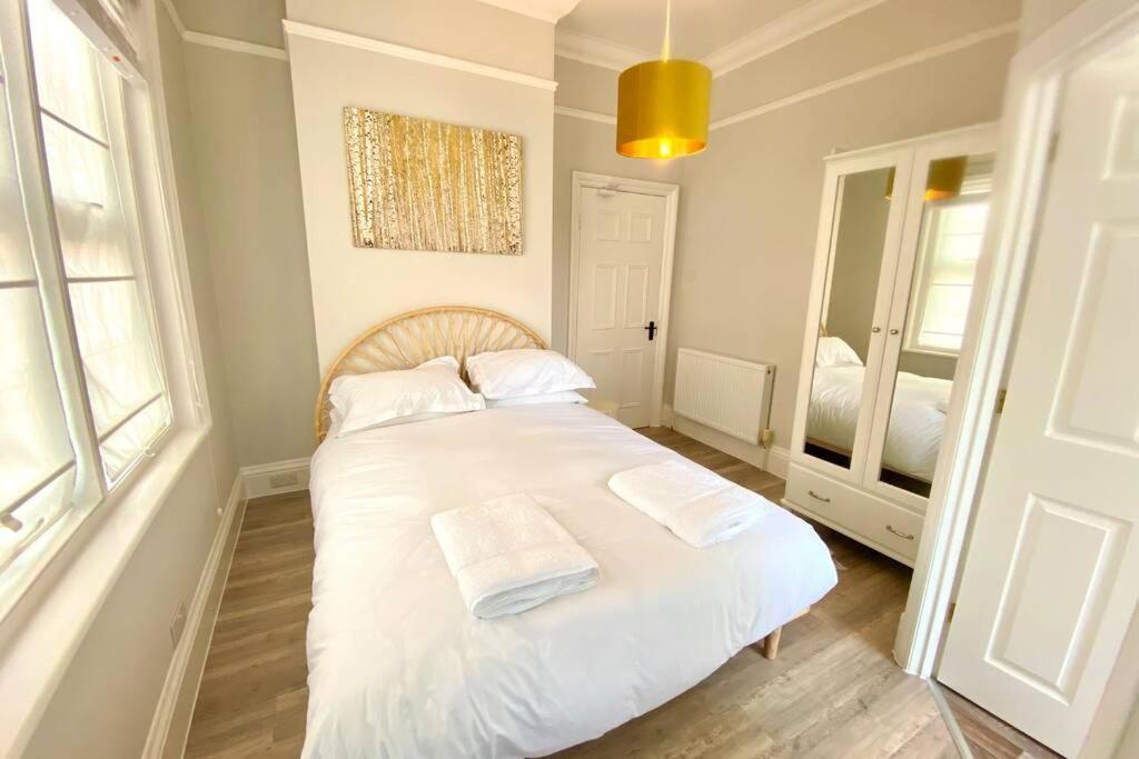 Cleveland House - Perfect For Beaches And Town. Bornemouth Extérieur photo