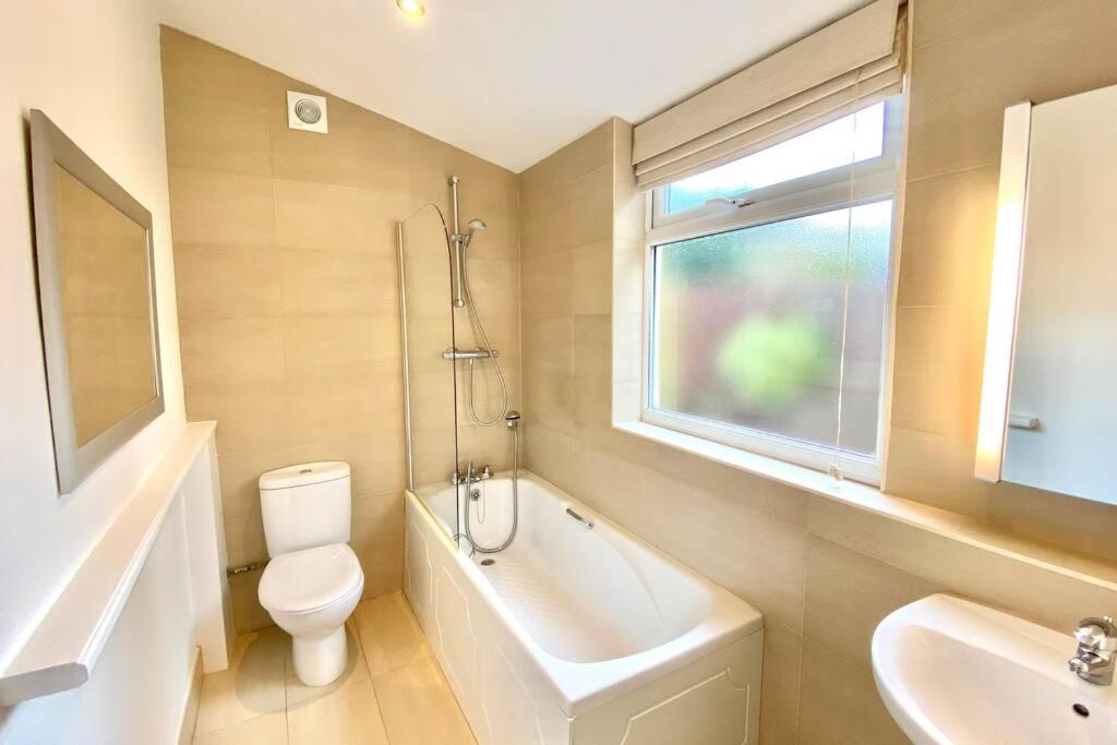 Cleveland House - Perfect For Beaches And Town. Bornemouth Extérieur photo