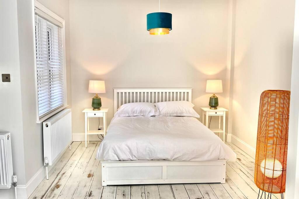 Cleveland House - Perfect For Beaches And Town. Bornemouth Extérieur photo